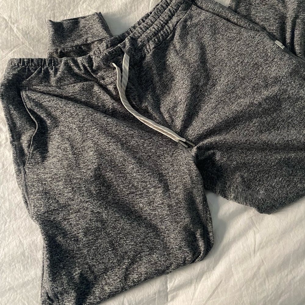 Vuori Womens Performance Joggers